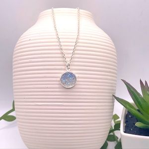 ❤️Silver Glitter Pendant Necklace